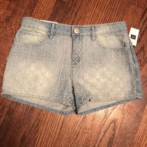 NWT Gap Embroidered Denim Shorts